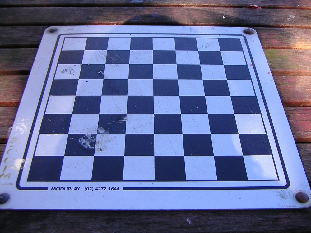 チェス　大理石彫刻　オーストラリア製重量は3Kgほどあります